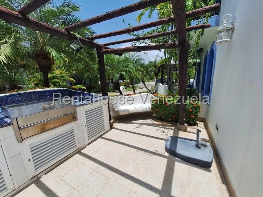 Casa (Duplex) en Venta en Puerto Encantado, Miranda - 8