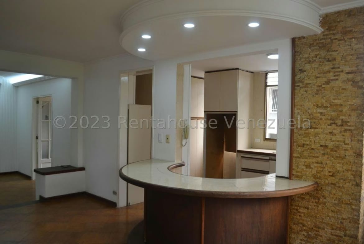 APARTAMENTO EN VENTA SELENE MARIN MLS#23-28693 - 2