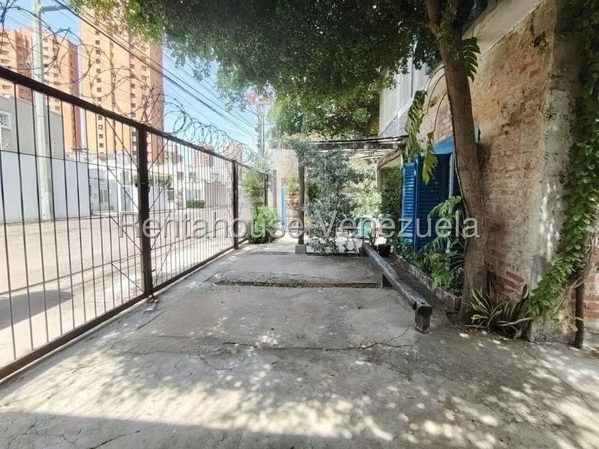 Casa (Duplex) en Venta en Las Mercedes, Zulia - 29