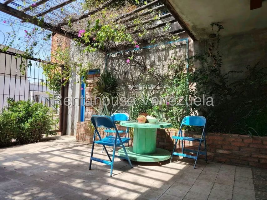 Casa (Duplex) en Venta en Las Mercedes, Zulia - 4