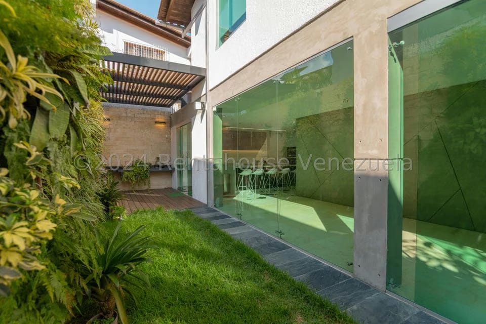 Casa (Duplex) en Venta en Los Naranjos del Cafetal, Distrito Metropolitano - 16