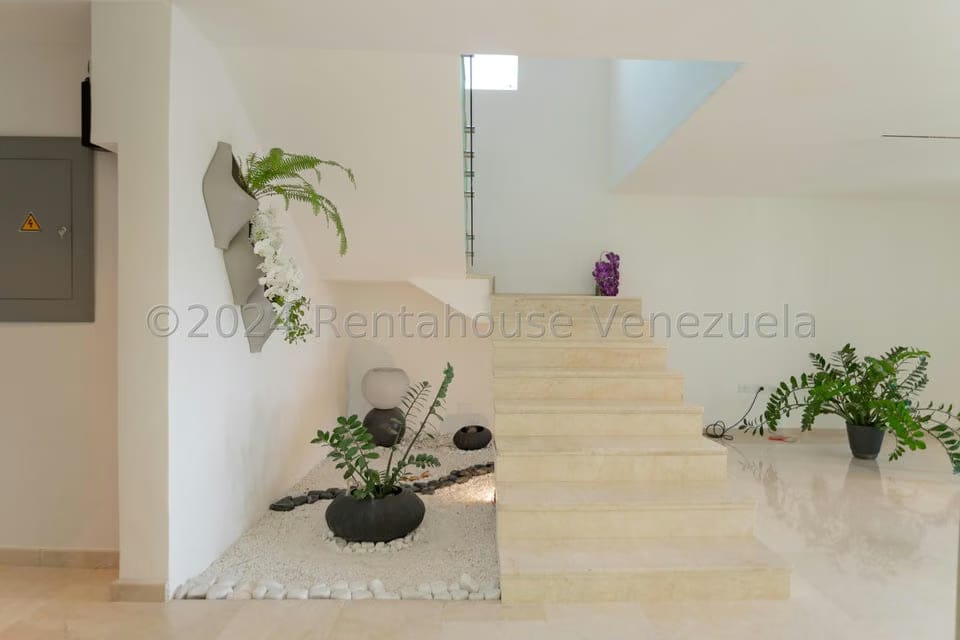 Casa (Duplex) en Venta en Los Naranjos del Cafetal, Distrito Metropolitano - 18