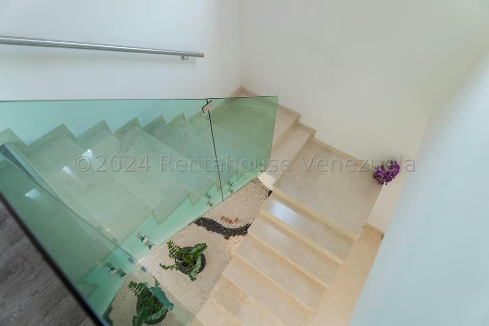 Casa (Duplex) en Venta en Los Naranjos del Cafetal, Distrito Metropolitano - 19