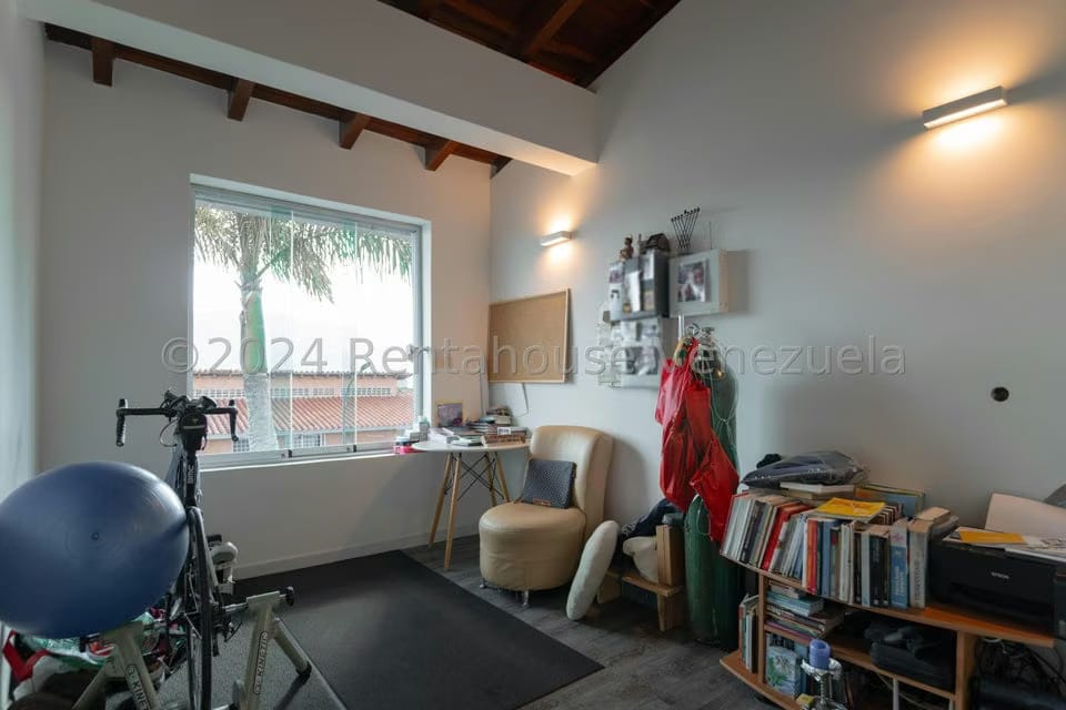 Casa (Duplex) en Venta en Los Naranjos del Cafetal, Distrito Metropolitano - 34