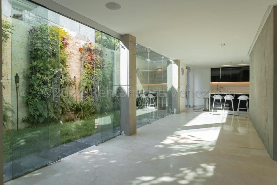 Casa (Duplex) en Venta en Los Naranjos del Cafetal, Distrito Metropolitano - 8