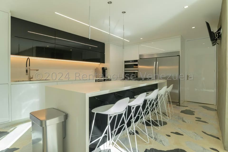 Casa (Duplex) en Venta en Los Naranjos del Cafetal, Distrito Metropolitano - 9