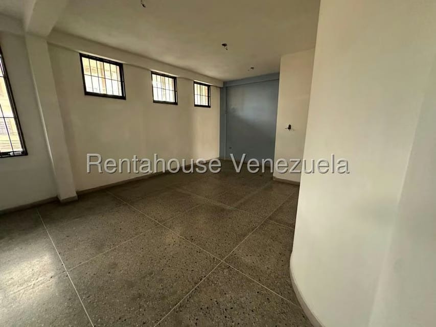 Comercial (Local Comercial) en Alquiler en Centro, Portuguesa - 3