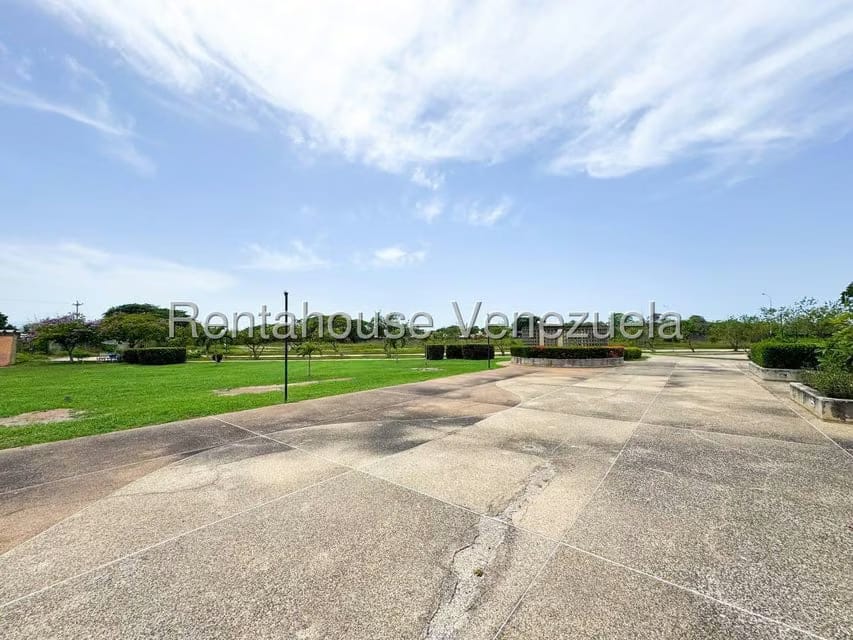 Comercial (Local Comercial) en Venta en Ciudad Balneario Higuerote, Miranda - 16