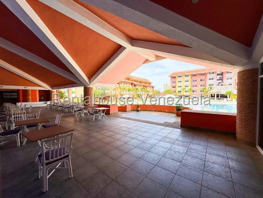 Comercial (Local Comercial) en Venta en Ciudad Balneario Higuerote, Miranda - 21