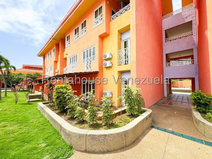 Comercial (Local Comercial) en Venta en Ciudad Balneario Higuerote, Miranda - 30