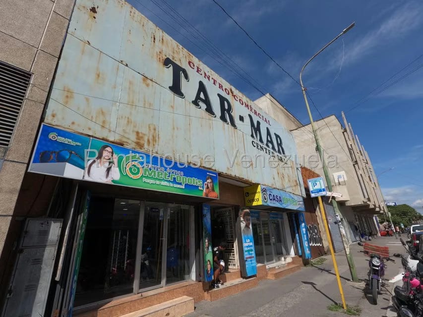Comercial (Local Comercial) en Venta en Centro, Lara - 2