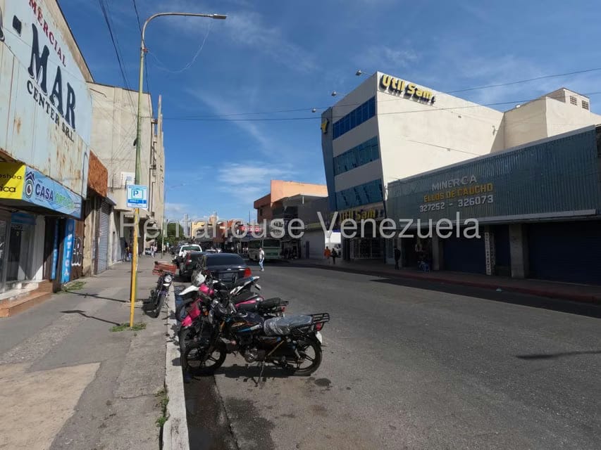 Comercial (Local Comercial) en Venta en Centro, Lara - 3