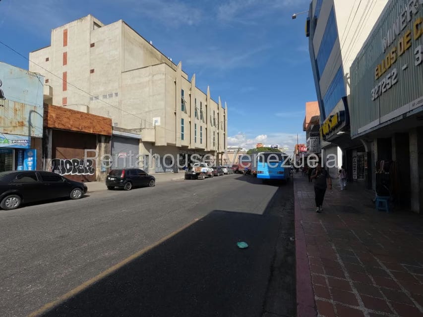 Comercial (Local Comercial) en Venta en Centro, Lara - 4
