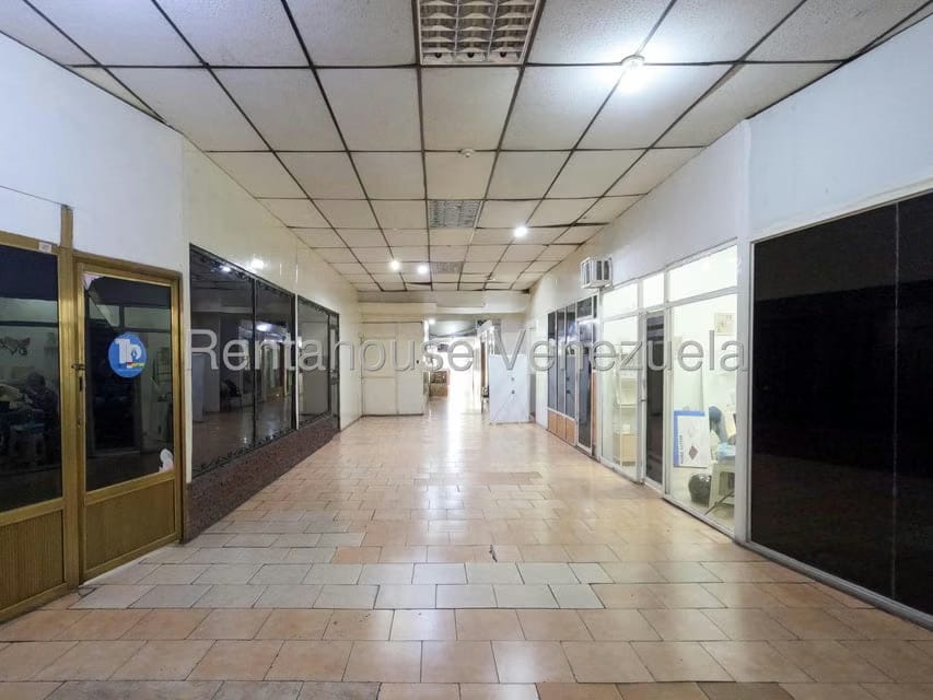 Comercial (Local Comercial) en Venta en Centro, Lara - 8