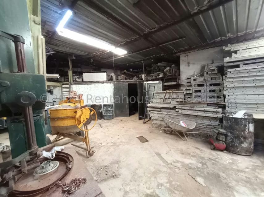 Comercial (Galpon - Deposito) en Venta en San Jose, Distrito Metropolitano - 7