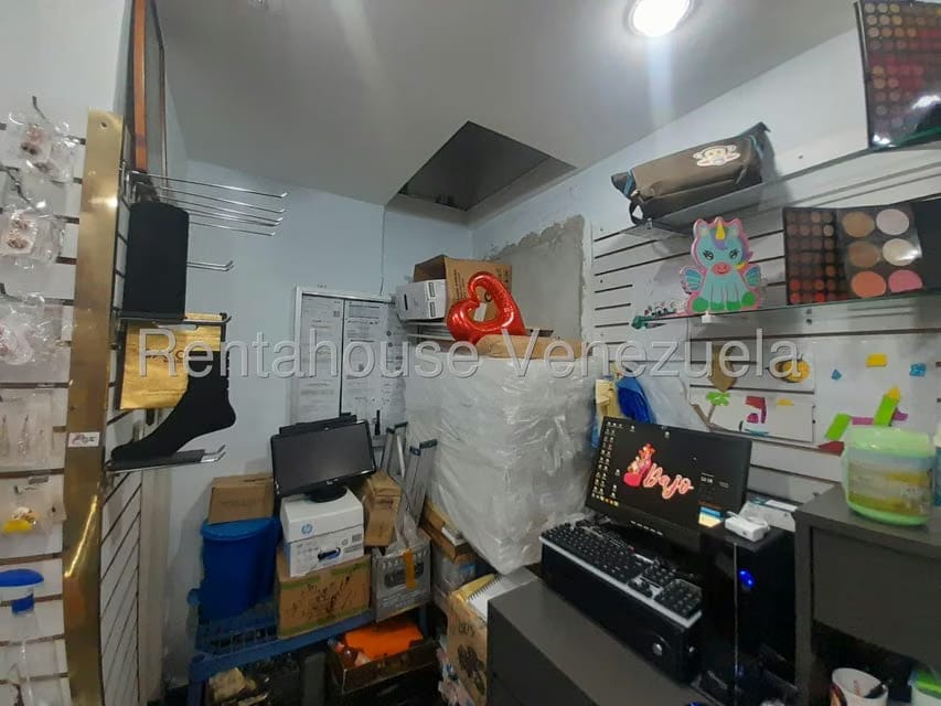 Comercial (Local Comercial) en Venta en Mata Linda, Miranda - 11