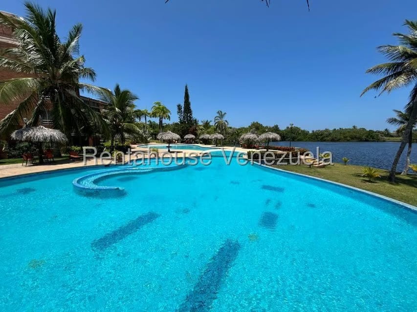 Apartamento (1 Nivel) en Venta en Los Canales de Rio Chico, Miranda - 11