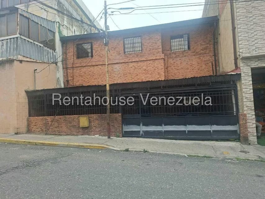 Casa (Multipes Niveles) en Venta en Guaicaipuro, Distrito Metropolitano - 2