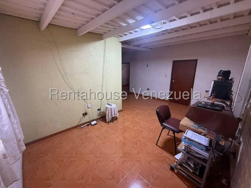 Casa (Multipes Niveles) en Venta en Guaicaipuro, Distrito Metropolitano - 24
