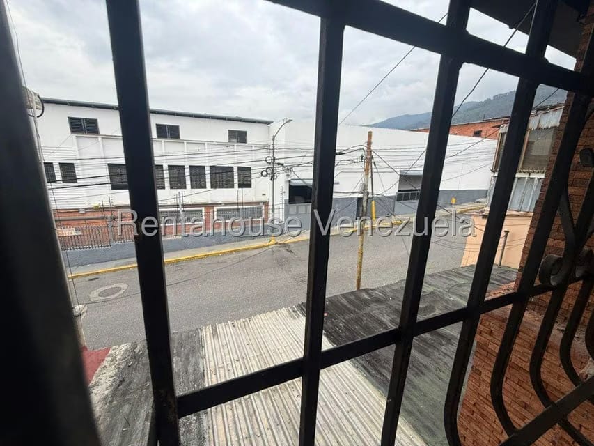 Casa (Multipes Niveles) en Venta en Guaicaipuro, Distrito Metropolitano - 28