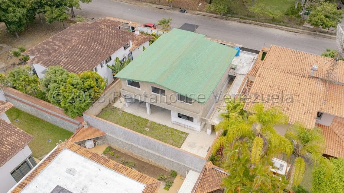 Casa (Duplex) en Venta en Sorocaima, Distrito Metropolitano - 2