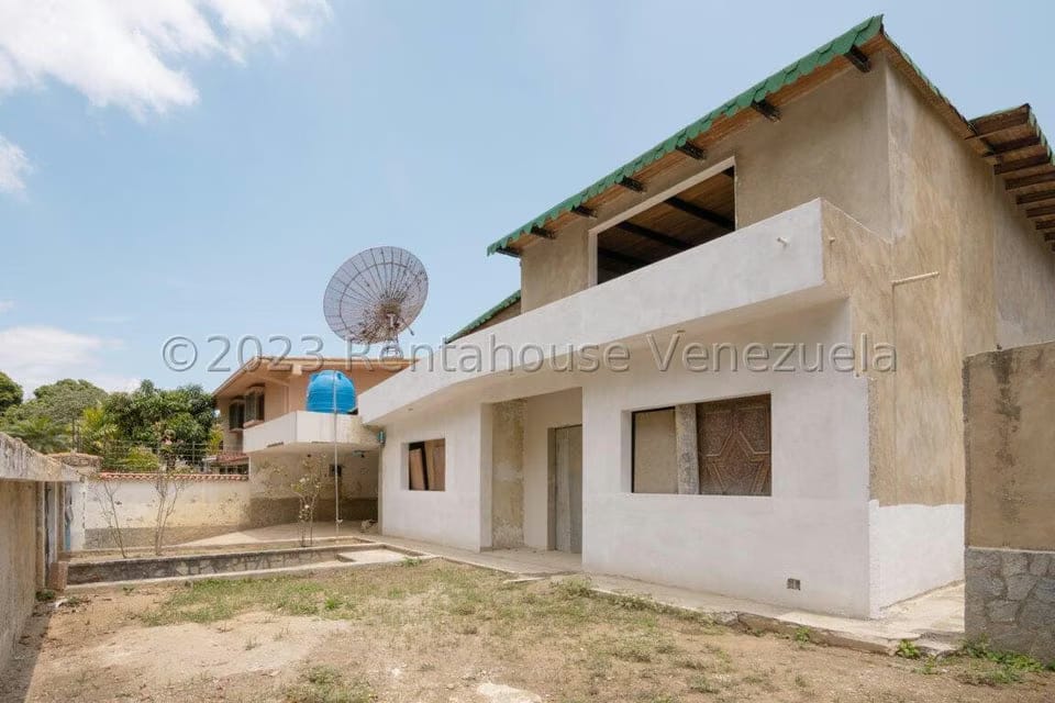 Casa (Duplex) en Venta en Sorocaima, Distrito Metropolitano - 12