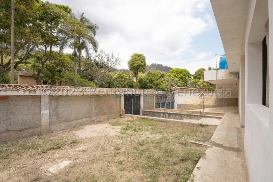 Casa (Duplex) en Venta en Sorocaima, Distrito Metropolitano - 62