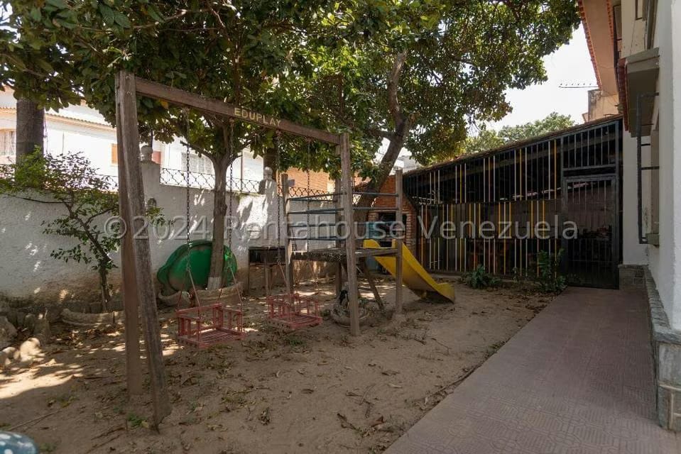 Casa (Duplex) en Venta en Campo Claro, Distrito Metropolitano - 24