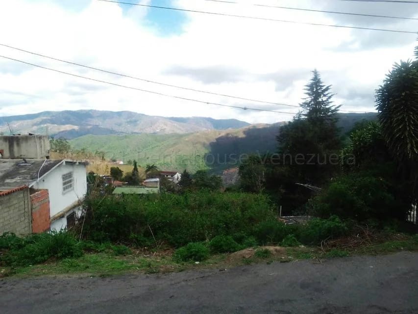 Terreno (Residencial) en Venta en El Junquito, Distrito Metropolitano - 5