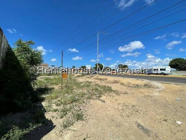 Terreno (Comercial) en Venta en Punto Fijo, Falcon - 2