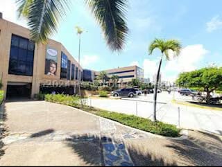 Comercial (Local Comercial) en Alquiler en Avenida El Milagro, Zulia - 5