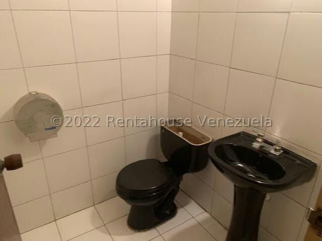 Comercial (Local Comercial) en Venta en Parroquia La Candelaria, Distrito Metropolitano - 13