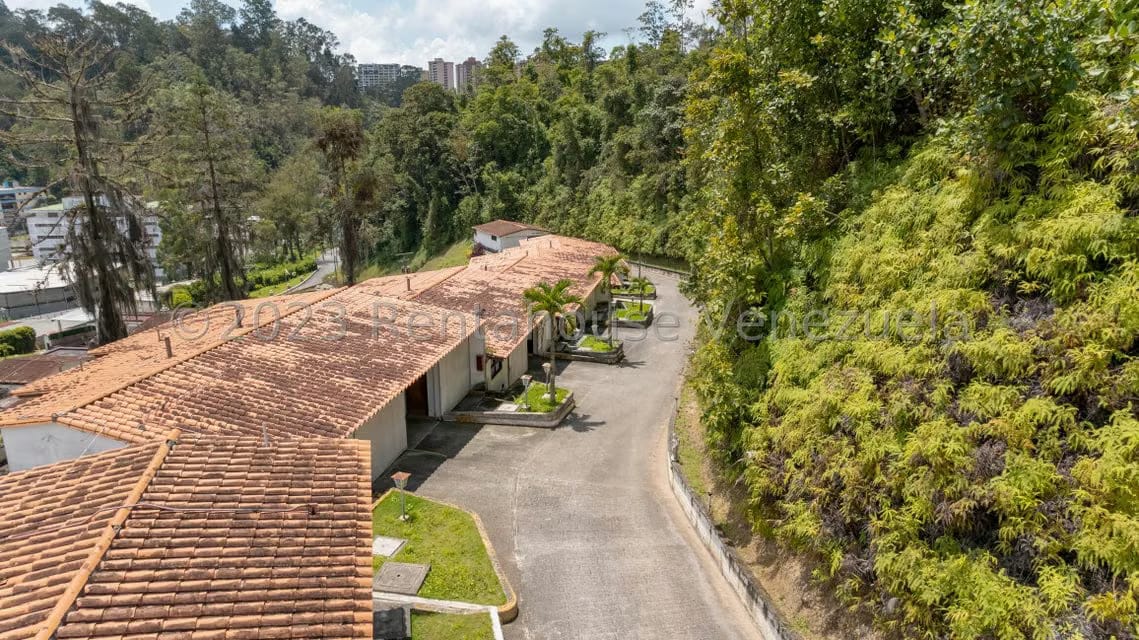 Comercial (Edificio) en Venta en San Antonio, Miranda - 17