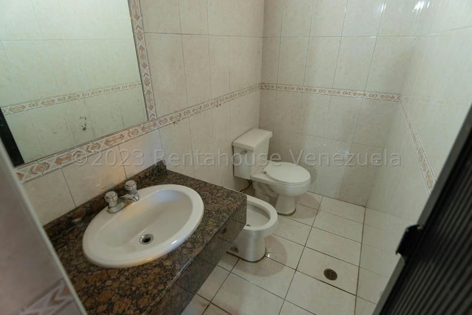 Comercial (Edificio) en Venta en San Antonio, Miranda - 23