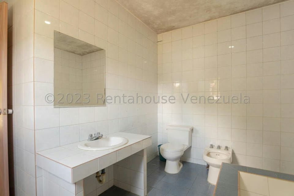 Comercial (Edificio) en Venta en San Antonio, Miranda - 35