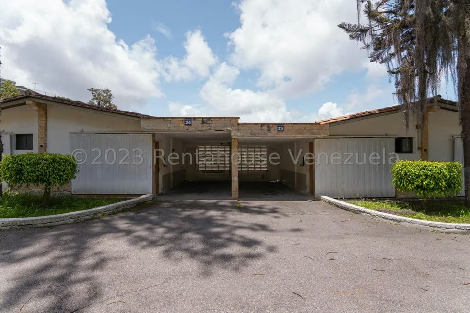 Comercial (Edificio) en Venta en San Antonio, Miranda - 39