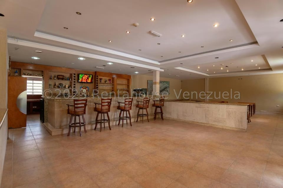Comercial (Edificio) en Venta en San Antonio, Miranda - 42
