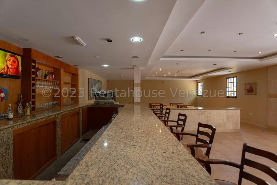 Comercial (Edificio) en Venta en San Antonio, Miranda - 43