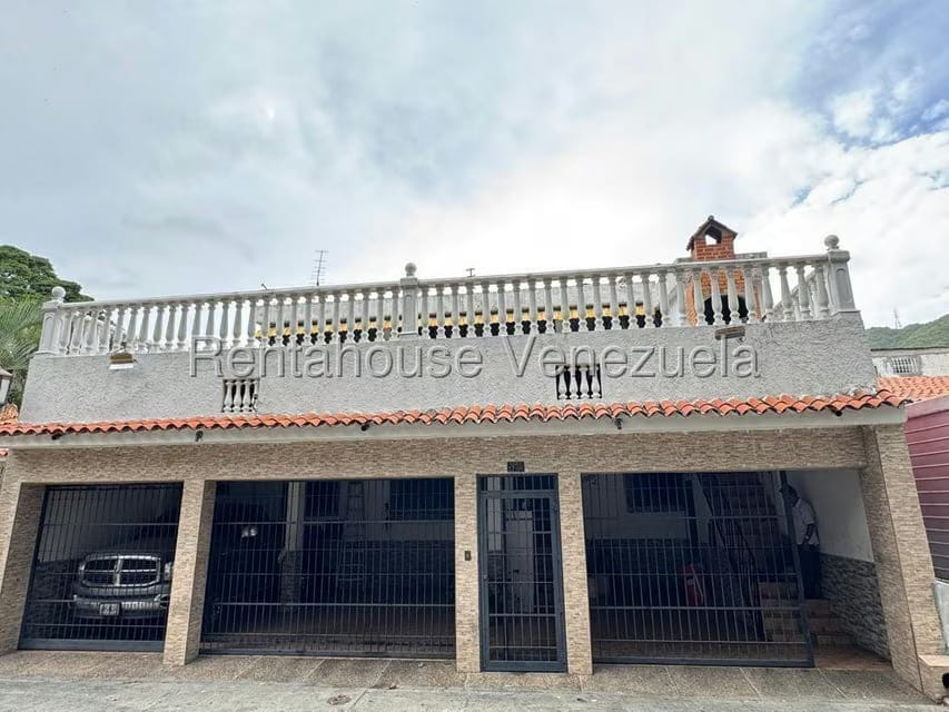 Casa (Multipes Niveles) en Venta en Coche, Distrito Metropolitano - 2