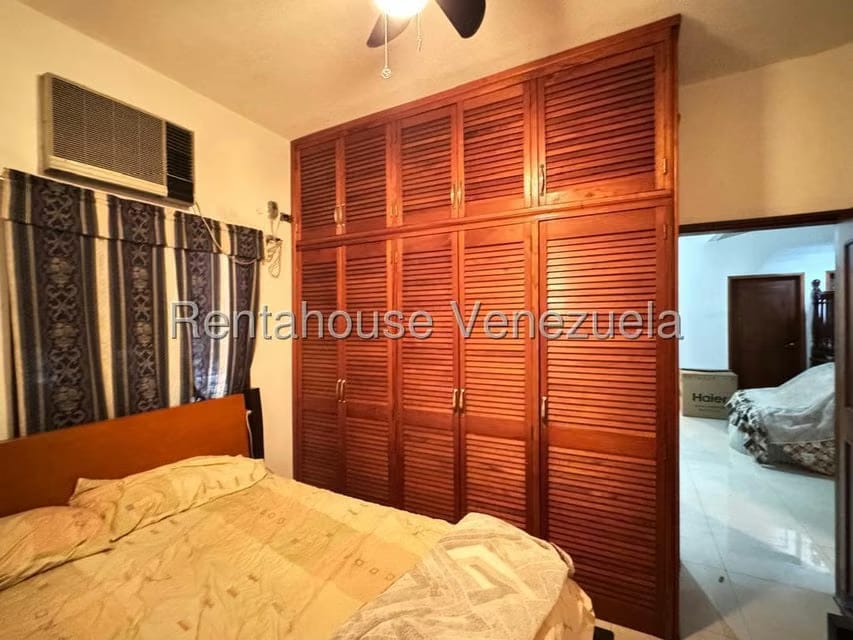 Casa (Multipes Niveles) en Venta en Coche, Distrito Metropolitano - 15