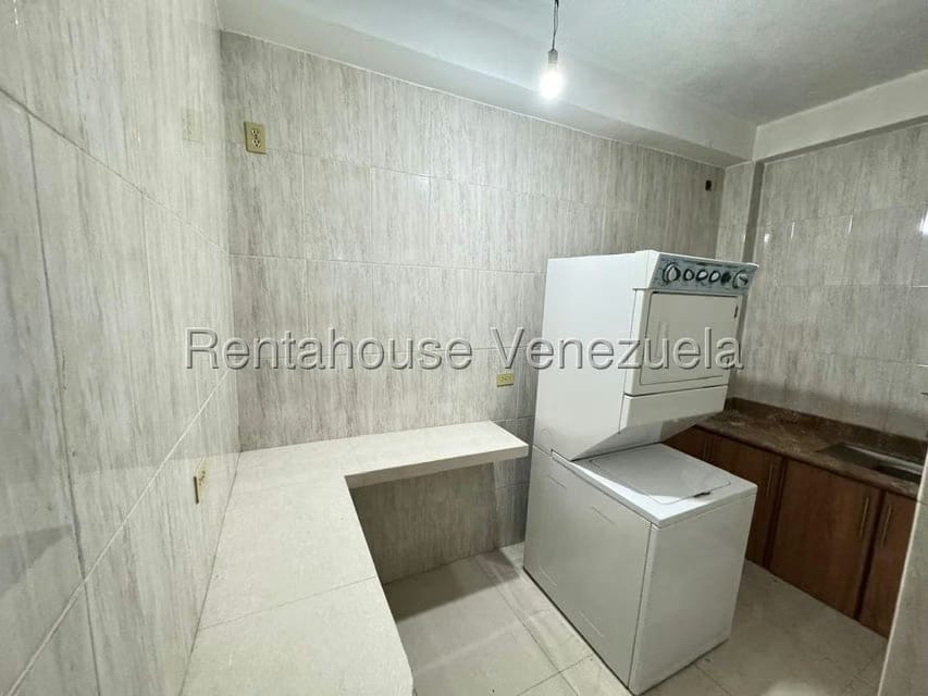 Casa (Multipes Niveles) en Venta en Coche, Distrito Metropolitano - 24