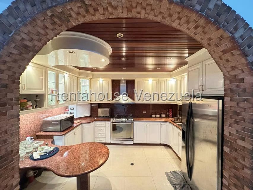 Casa (Multipes Niveles) en Venta en Coche, Distrito Metropolitano - 5