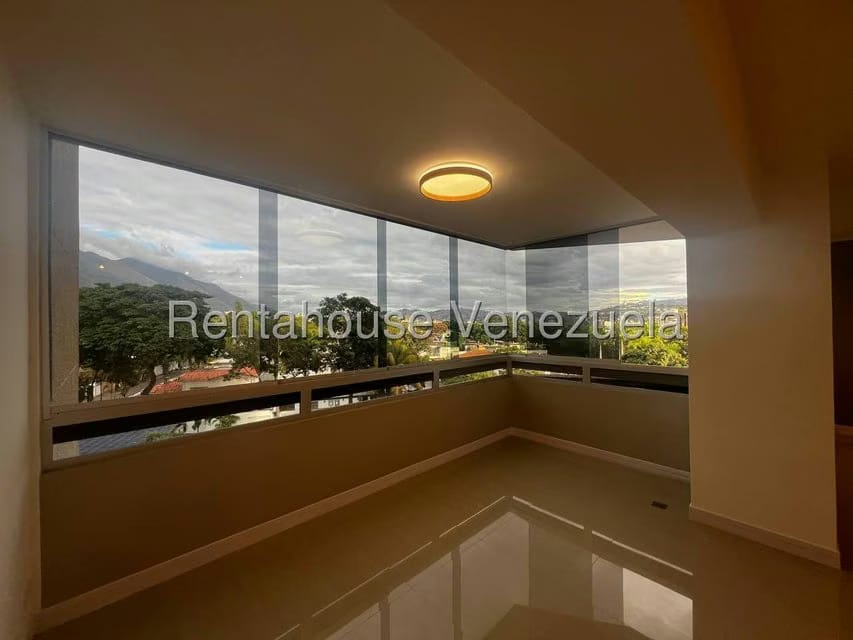Apartamento (1 Nivel) en Alquiler en Altamira Sur, Distrito Metropolitano - 4