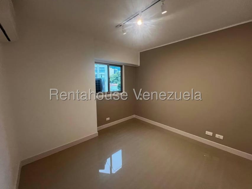 Apartamento (1 Nivel) en Alquiler en Altamira Sur, Distrito Metropolitano - 8