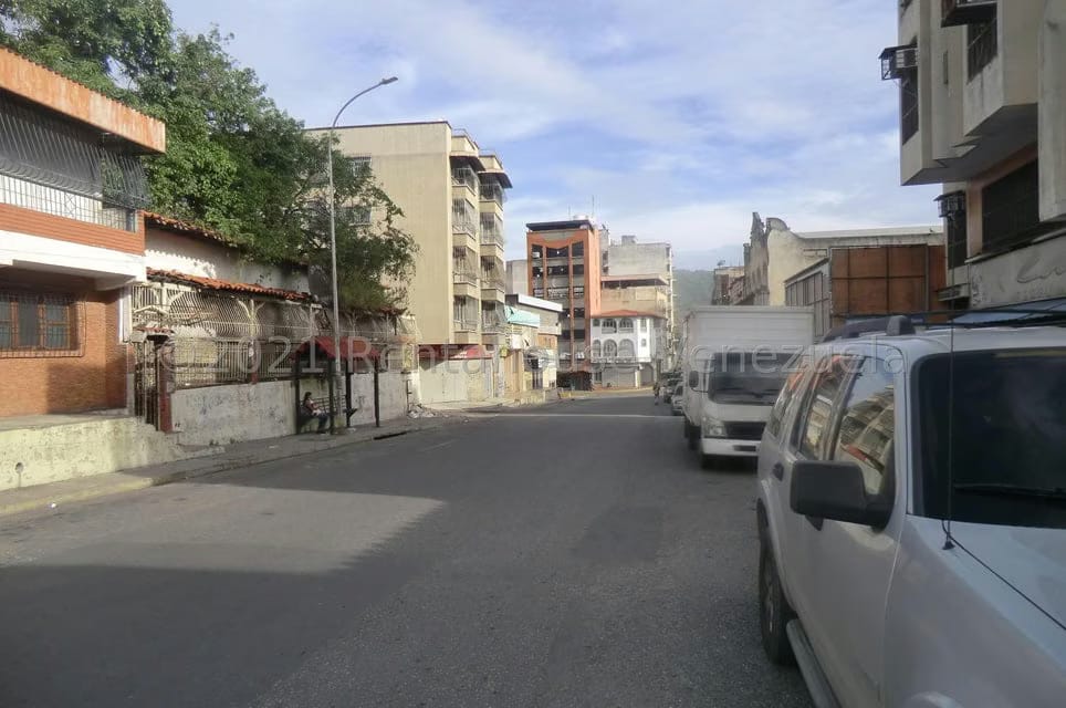 Casa (1 Nivel) en Venta en Guatire, Miranda - 2