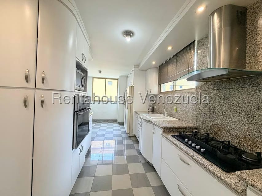Apartamento (1 Nivel) en Venta en Lomas del Avila, Distrito Metropolitano - 16