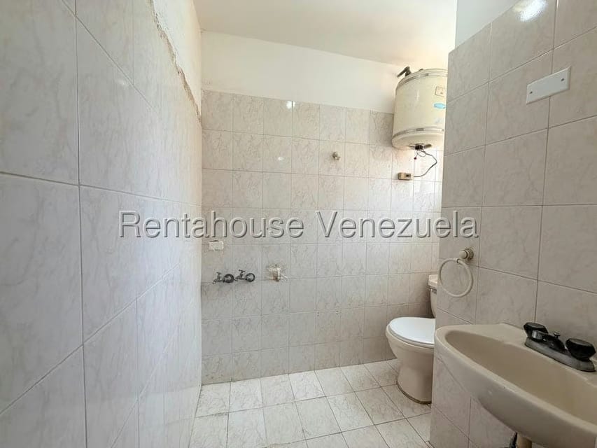 Apartamento (1 Nivel) en Venta en Lomas del Avila, Distrito Metropolitano - 10