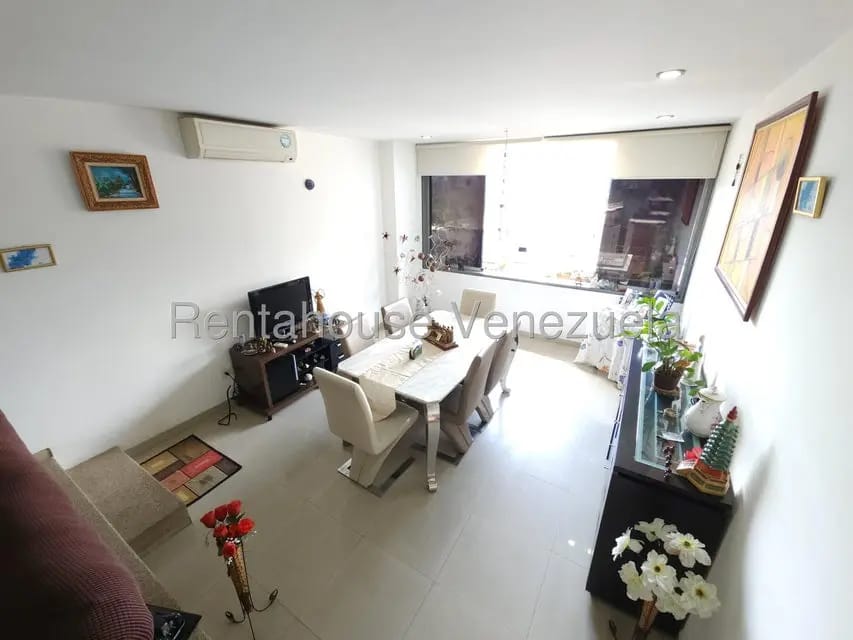 Apartamento (1 Nivel) en Venta en Los Dos Caminos, Distrito Metropolitano - 6