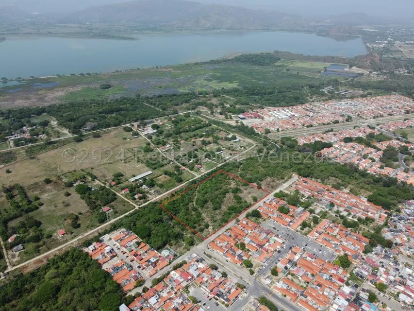 Terreno (Residencial) en Venta en Prados de la Encrucijada, Aragua - 3
