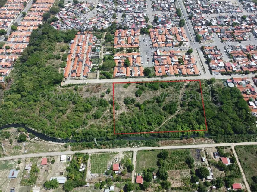 Terreno (Residencial) en Venta en Prados de la Encrucijada, Aragua - 6